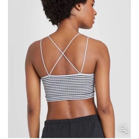 Colsie Striped Crop Tank Top Black White Gray Size M - Picture 5 of 9